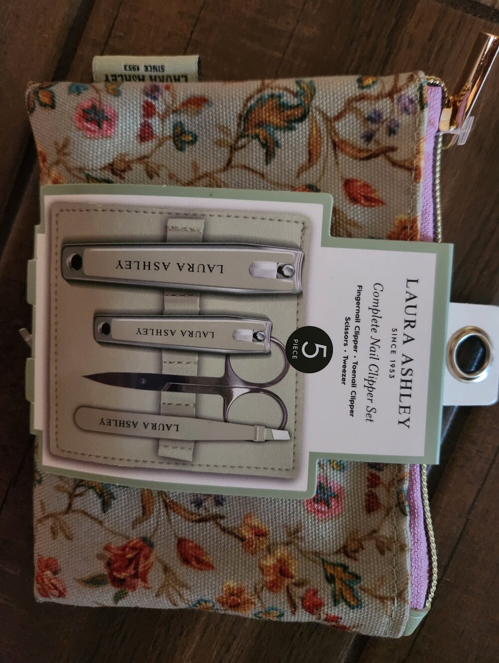 Laura Ashley Floral Zip Pouch with Pink Trim Skin Care Tools